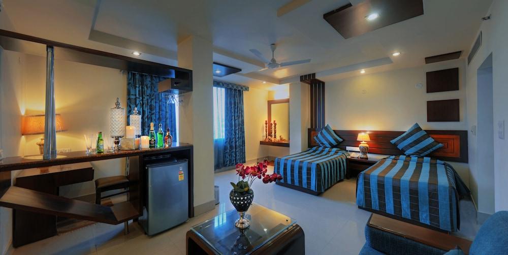 Hotel Royale Sarovar Portico 4*